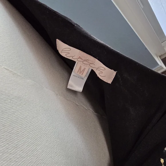 Hutch Alden Wrap Gown - Picture 7 of 9